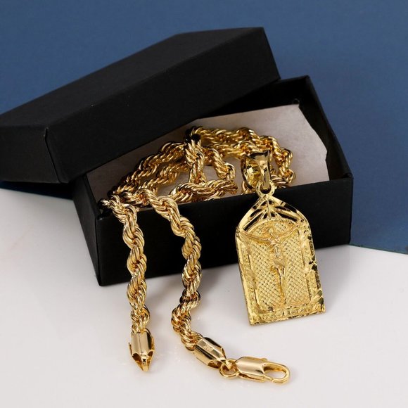 14k Jesus Pendant Rope Chain + Pendant